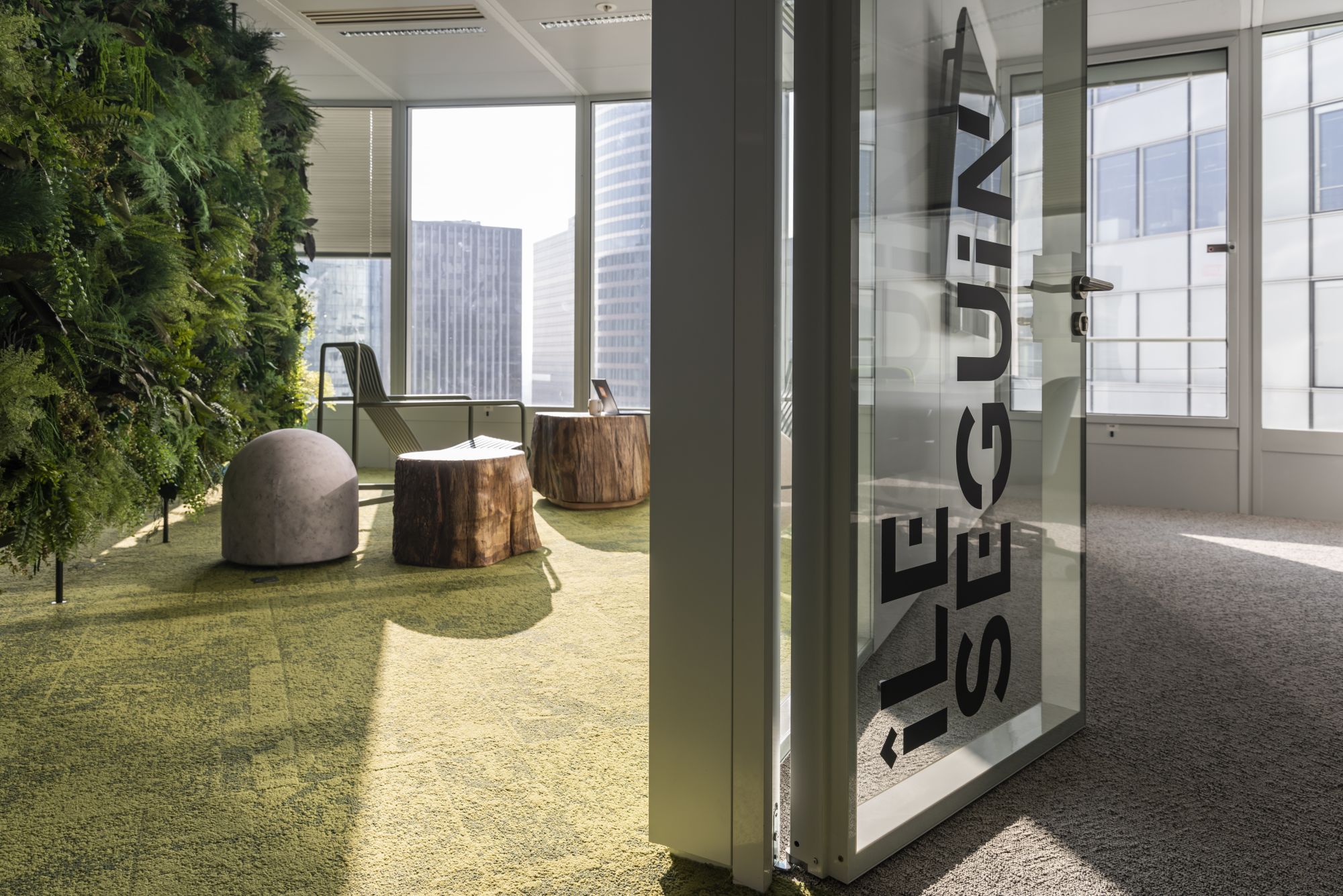 Paris La D&eacute;fense - La Seine