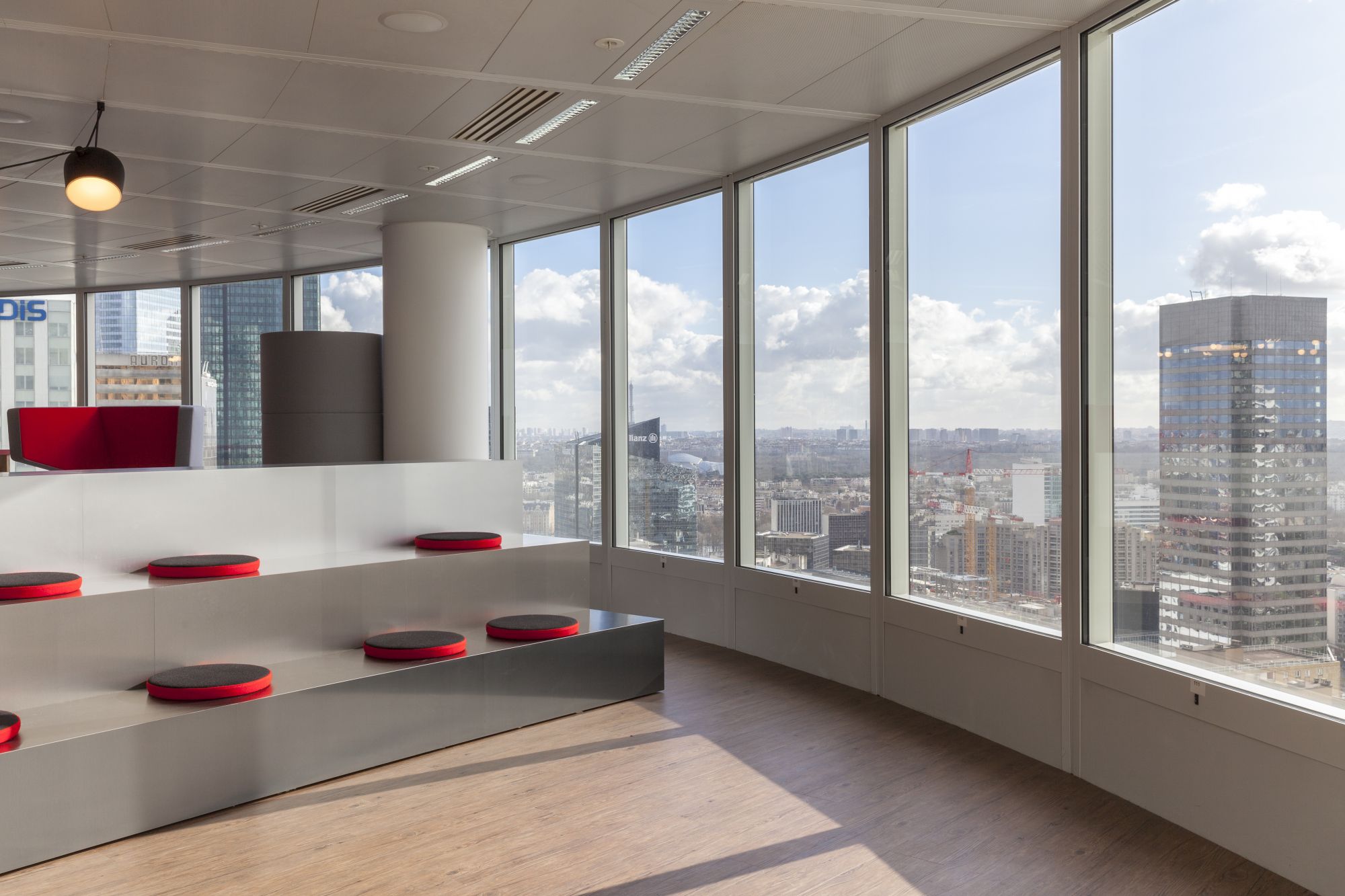 Paris La D&eacute;fense - Colonnes de Moretti